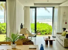 Dreamers House Vung Tau - a beachfront villa