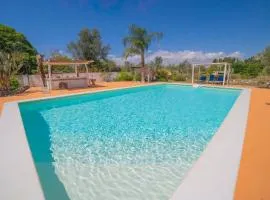 Masseria Le Palmentelle Pool And Garden - Happy Rentals