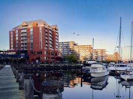 Coast Victoria Hotel & Marina by APA, hotel v destinaci Victoria