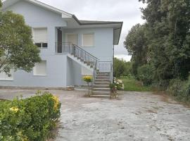 Apartamento-Casa Los Cuadrillos, ξενοδοχείο σε Noja