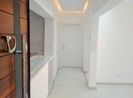 Banha NileView Appartement, hotel z vročimi kopelmi v mestu Kafr al Jazzār
