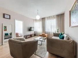 2-BR Apartment close to Radio Shkodra Roger That