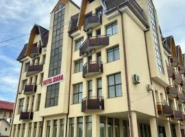 Hotel Diana