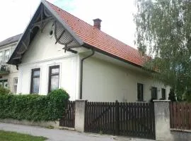 Joes Cottage