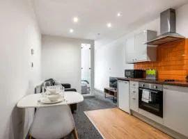 Modern Budget 1 Bed Flat in Halifax Centre