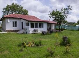 Vintage House Prima Priori, hotel in Vaklino