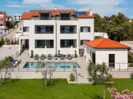 Villa Bianca, five-star hotel in Brodarica