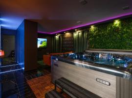 L escale Jacuzzi et Sauna, h&ocirc;tel avec bain &agrave; remous &agrave; &Eacute;vreux