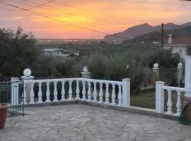 Nondis House