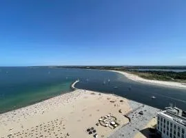 Wind und Meer, 3-Zimmer Ecksuite in der Maritim Residenz Travemünde