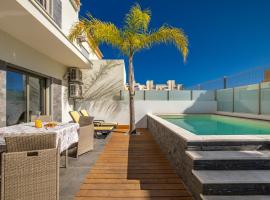 Lovely Home, WIFI, Jardim, hotel v destinaci Armação de Pêra