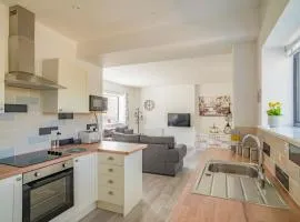 Stunning modern apartment in the Cotswolds