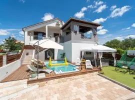Pet Friendly Home In Tinj With Jacuzzi