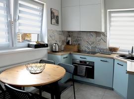 Chatka Rybaka - wygodny dom z podwórkiem, hotel en Łeba