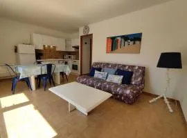 Maisonnette à Chaucre en résidence avec piscine collective