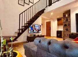 (A10) Hives Apartment