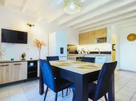 Charmant duplex avec vue mer et piscine - Le Goyave