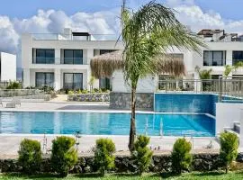 Sea And Mountain Views Penthouse Studio With Access To SPA Facilities