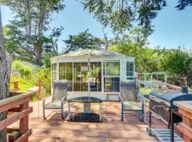 Montara Apartment with Yard Near Beaches