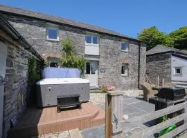 Courtyard Cottage - within the Helland Barton Farm collection