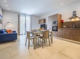 FL 2 TheLODGE-Charming City Retreat by Homely