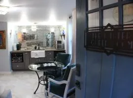 The Barter Green Room