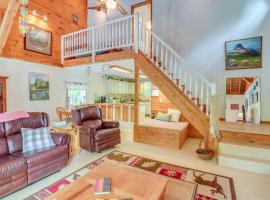 Tennessee Cabin Getaway Near Dale Hollow Lake!, hotel v destinaci Frogue