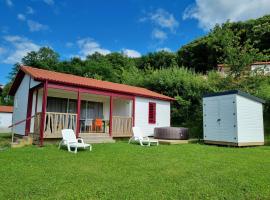 Chalet ETXETXOA, Climatisation, SPA, Terrain privé, Piscine et Parking, camping en Hasparren