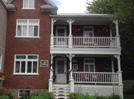La Belle Visite, anciennement G&icirc;te Victoria, bed & breakfast &sigma;&epsilon; Rimouski