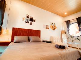 Về Nhà Homestay - đảo Phú Quý, khách sạn ở Cu Lao Thu