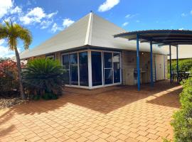 Osprey Holiday Village Unit 122 2 Bedroom, hotel in Exmouth