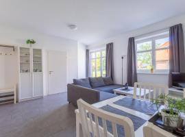 Ferienhaus Natura Ideal für Urlaub & Business, Küche, WLAN, Parkplatz, aparthotel in Rhauderfehn