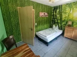 Gästezimmer Bambus Gemeinschaftsbad Frei WLAN