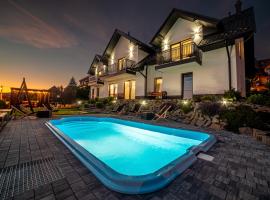 Willa Bania Rabka Zdrój - Bezpłatny całodzienny basen - blisko centrum - Widok na Babią Górę, hotelli kohteessa Rabka