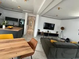 Penthouse Apartment mit Meerblick in der Bucht von Kotor - 400m bis zum Strand