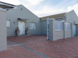 Vida Tranquilo, hotel with hot tubs in Edgemead