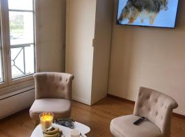 Appartement idéalement situé, hotel v destinaci Arzon