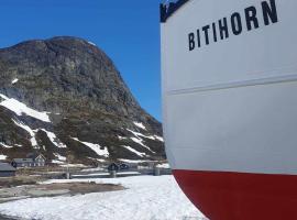 Fagerstrand, storhytte ved Bygdin i Jotunheimen, отель в городе Бейтостолен