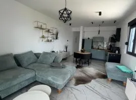 luxuriöses Apartment mit Meerblick in der Bucht von Kotor