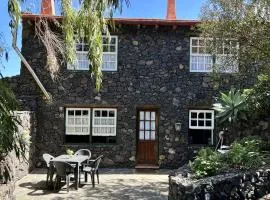 Adelfas Alta - Comfy Rural House, El Hierro