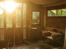 Monsoon Eco Resort - Whisky point Arugambay, hotel u gradu Potuvil