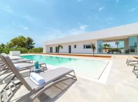 Villa Donnosanto a 5 minuti dalla spiaggia, Ostuni 10 minuti