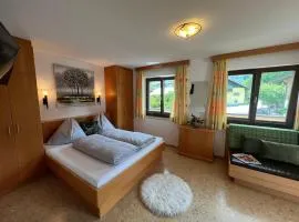 Frauenmantel mit extra Doppelzimmer