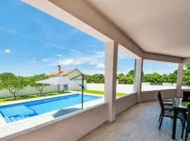 Holiday Home Anić by Interhome