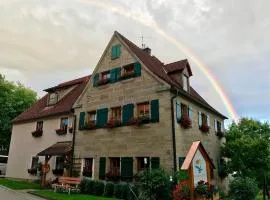Charmant trifft Moderne - Ferienwohnung Linde
