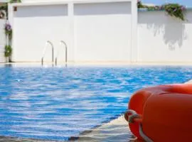 Piale Palms Makenzie Beach Front Apartment, Larnaca