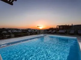 Sunset Views - George Villa IV, with Private Pool close to Town