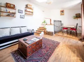 Chez Ma Petite Reine 1