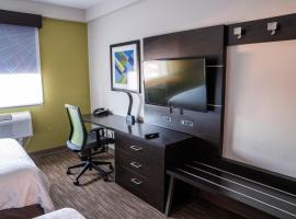 Holiday Inn Express Maspeth by IHG, hotel v Queensu