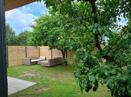 Domek letniskowy Osieki, pronájem domu u jezera v destinaci Osieki